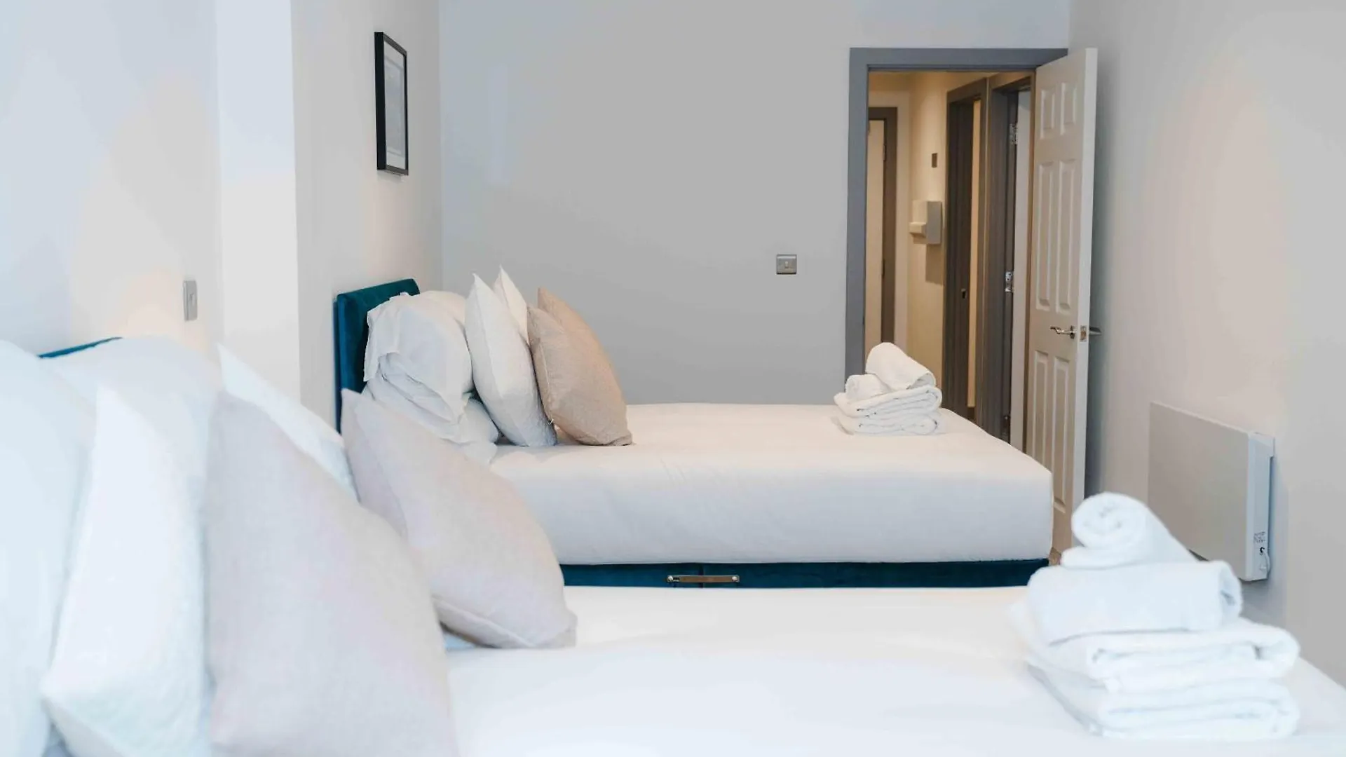 Bed & Breakfast George House Modern Apartments By Vichy Kingston upon Hull Storbritannien