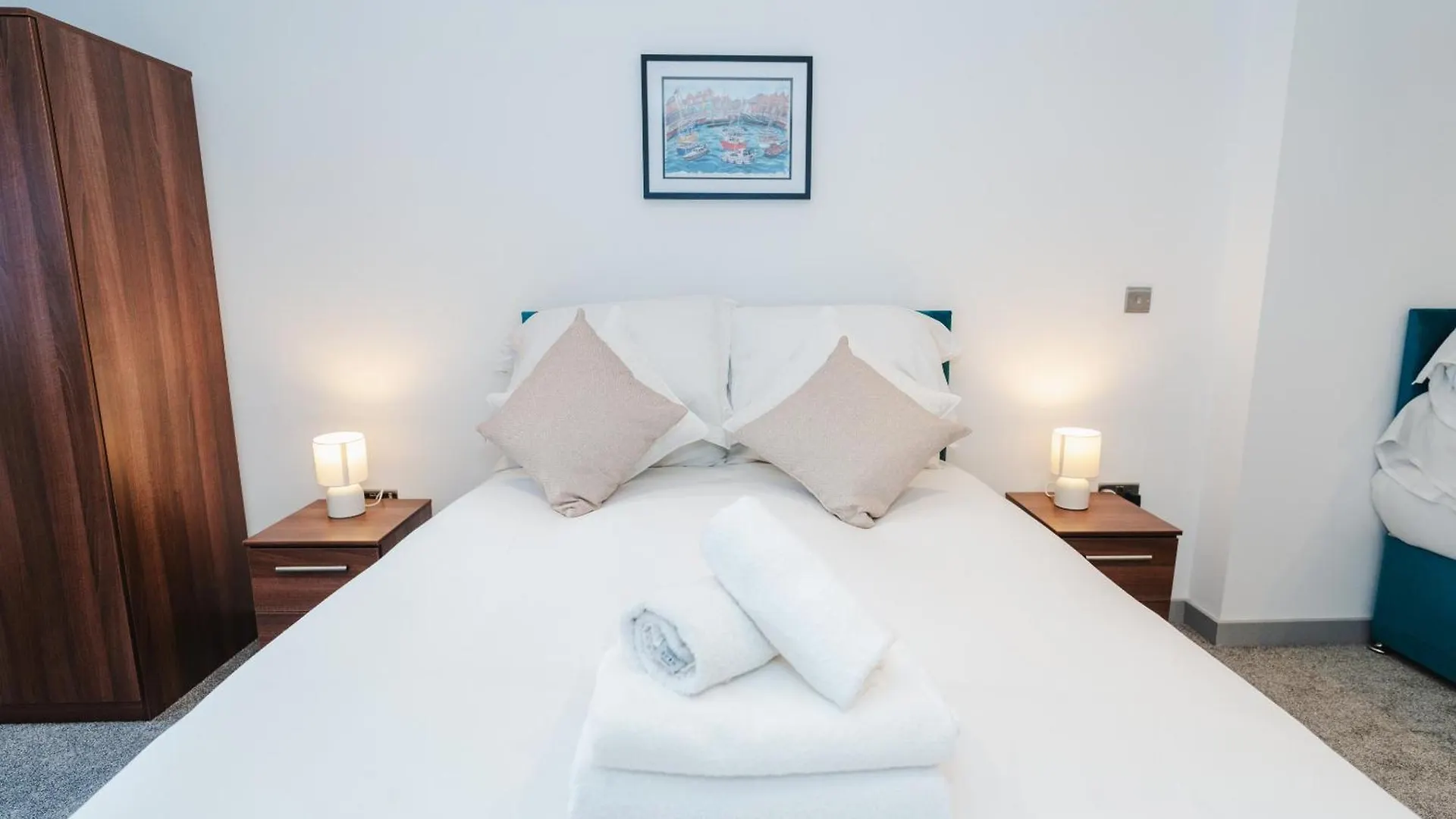 فندق مبيت وإفطار كينغستون أبون هول George House Modern Apartments By Vichy المملكة المتحدة