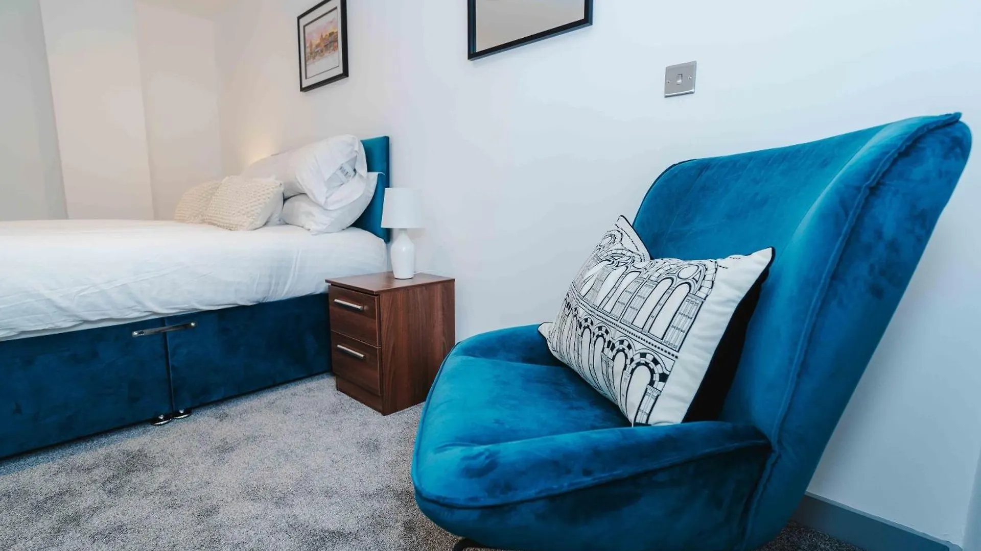 كينغستون أبون هول George House Modern Apartments By Vichy 0*, كينغستون أبون هول