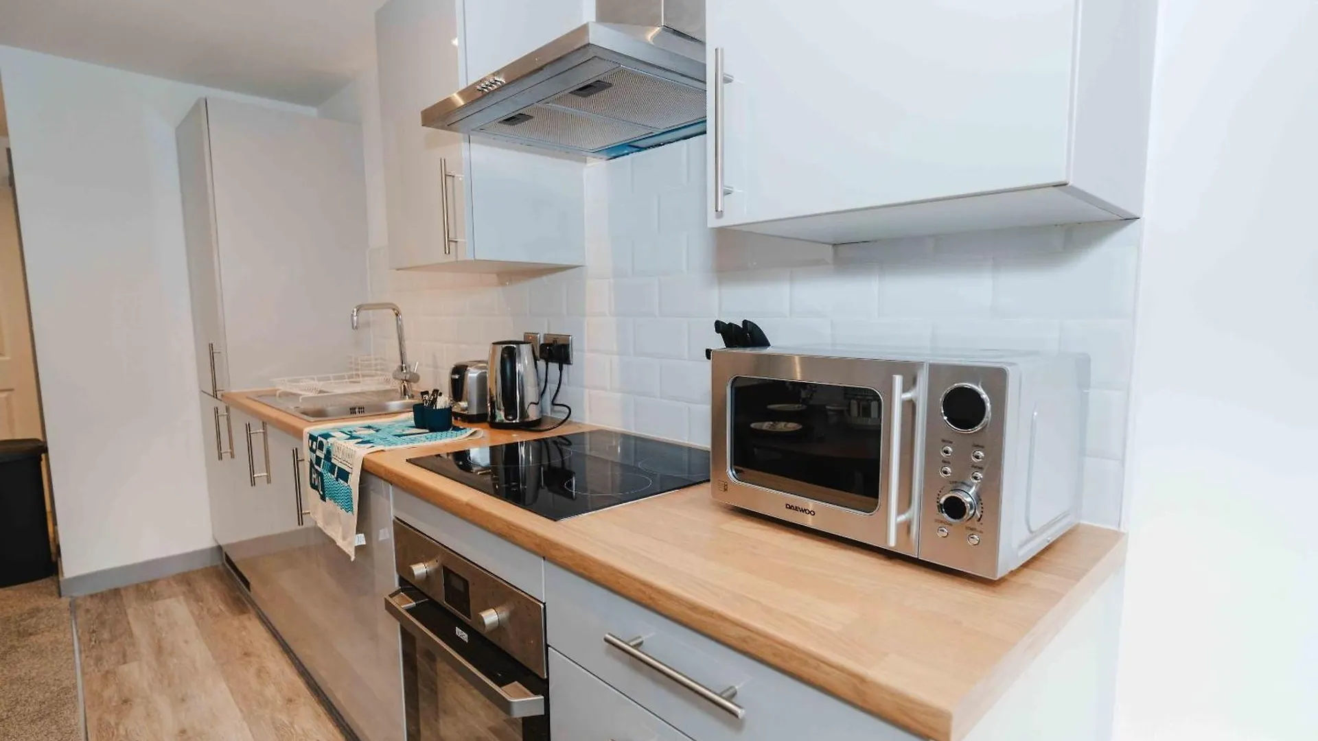 كينغستون أبون هول George House Modern Apartments By Vichy فندق مبيت وإفطار