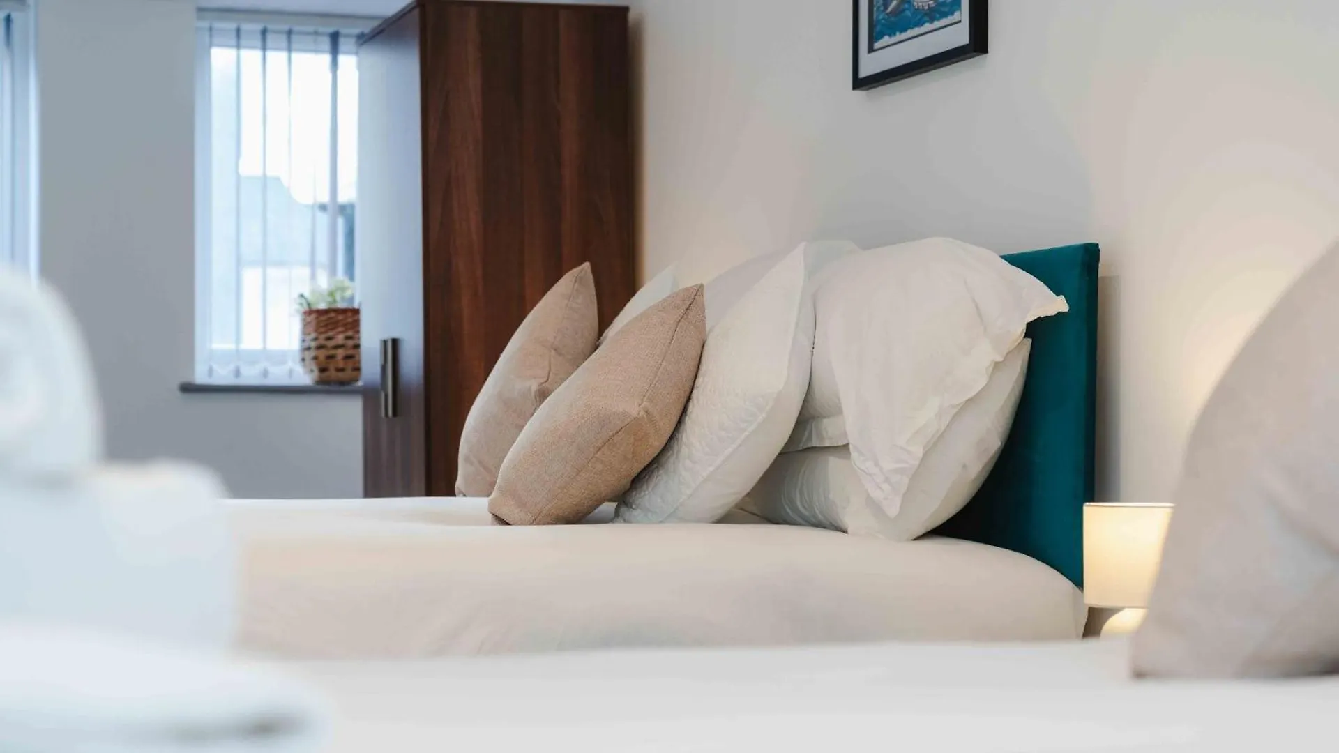 كينغستون أبون هول George House Modern Apartments By Vichy فندق مبيت وإفطار كينغستون أبون هول